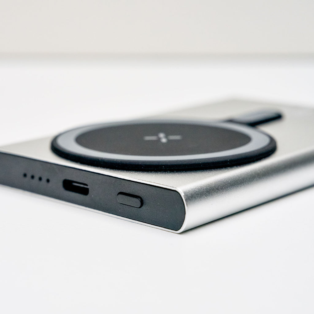 PHONIE Powerbank 5000 mAh MagSafe kabellos USB C